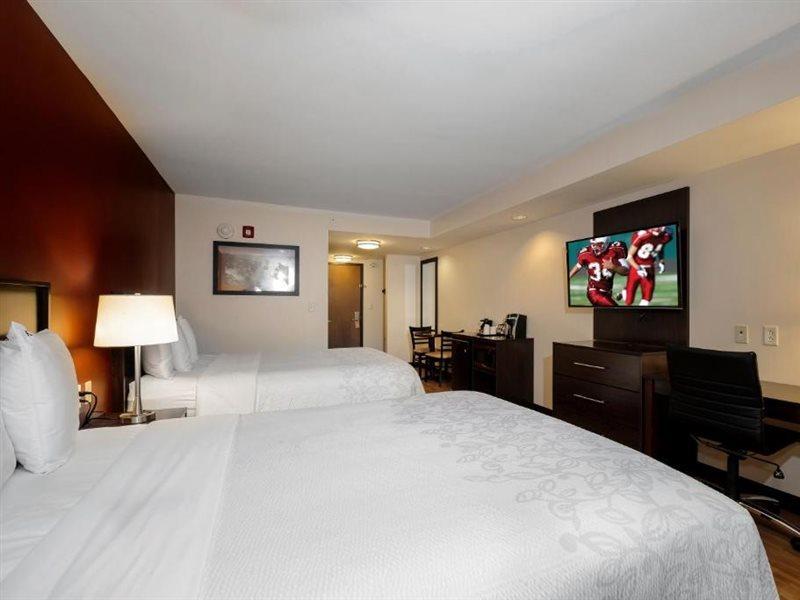 Red Roof Inn Plus+ & Suites Malone Ngoại thất bức ảnh