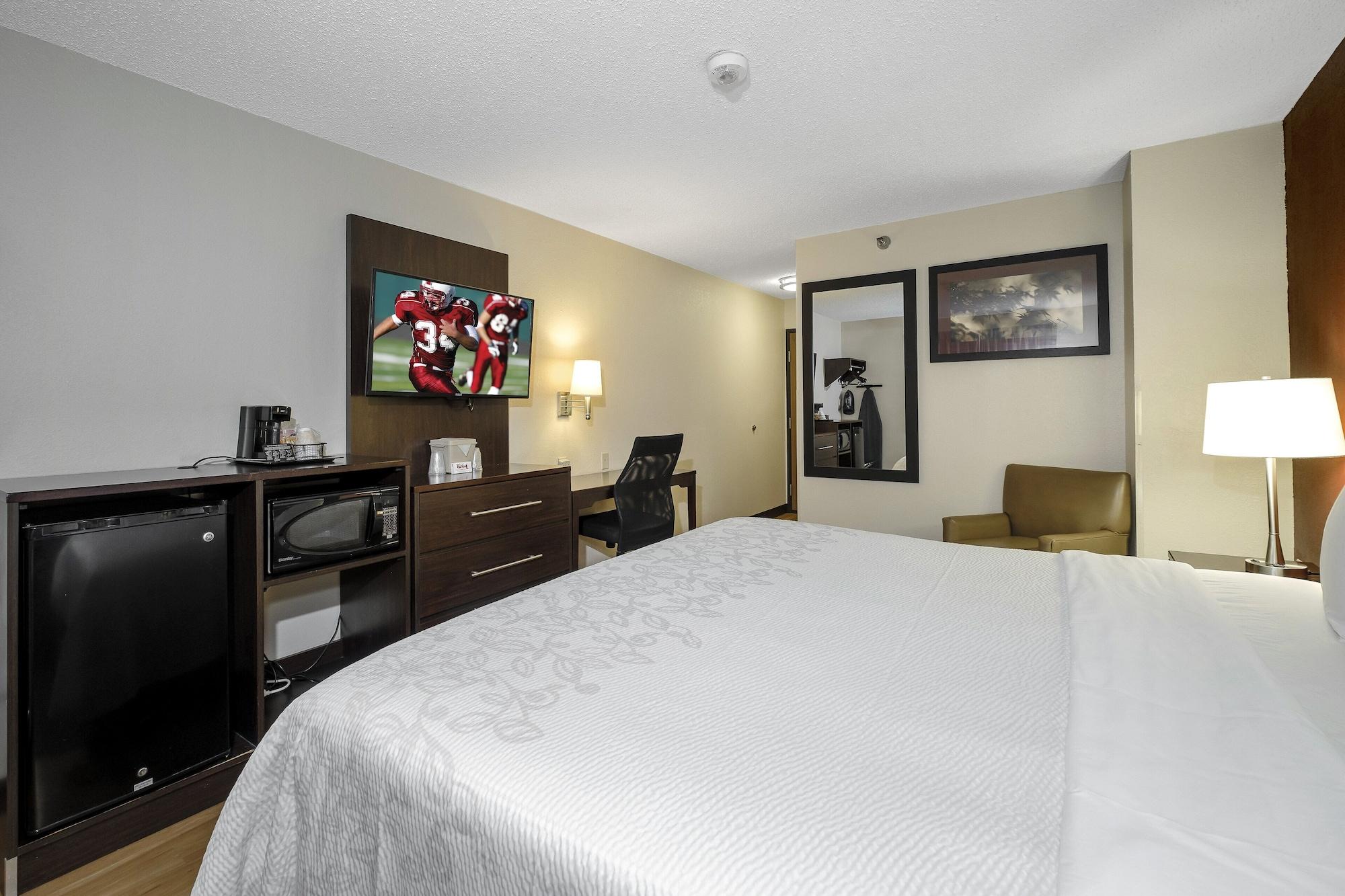 Red Roof Inn Plus+ & Suites Malone Ngoại thất bức ảnh