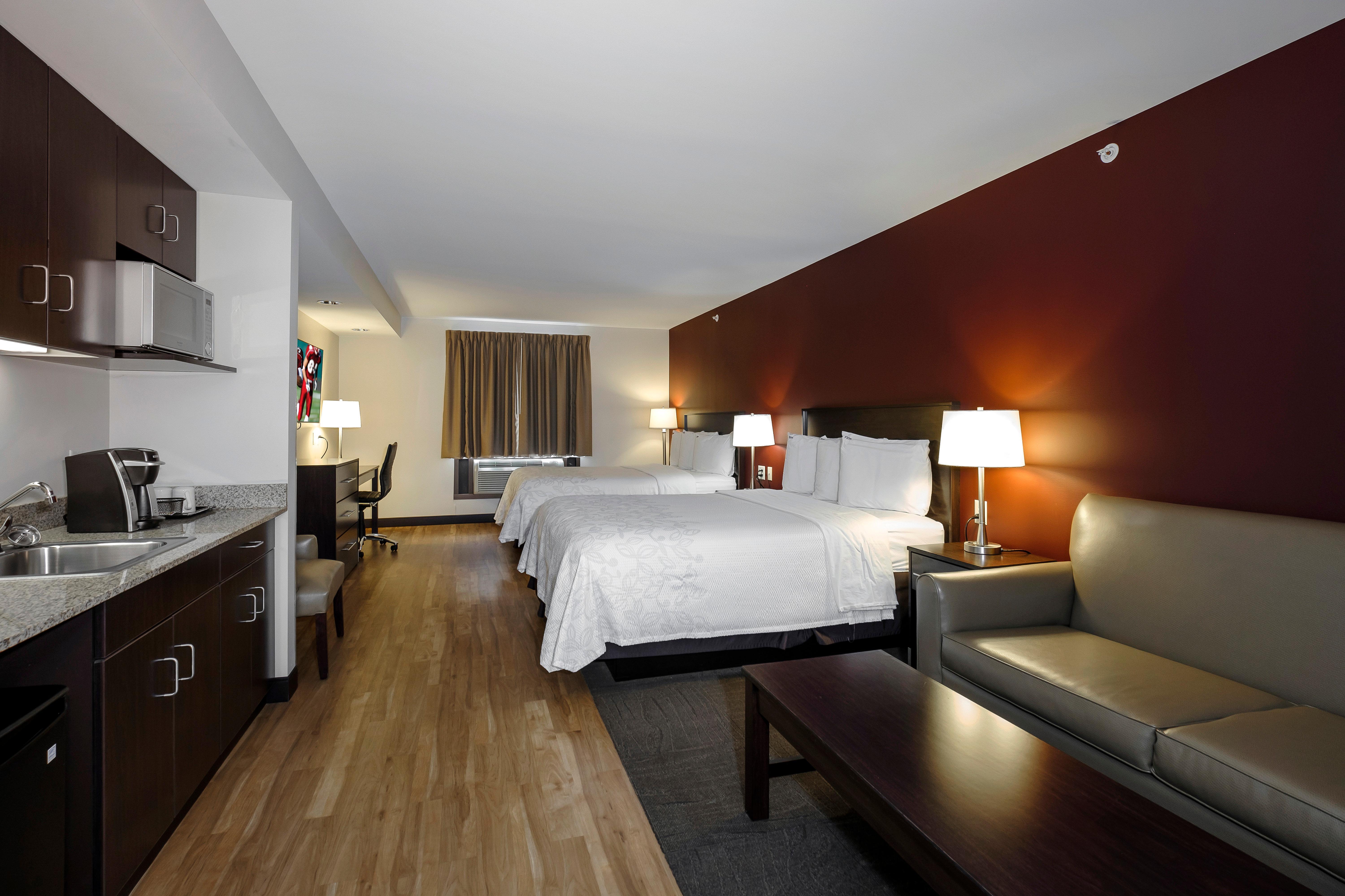 Red Roof Inn Plus+ & Suites Malone Ngoại thất bức ảnh
