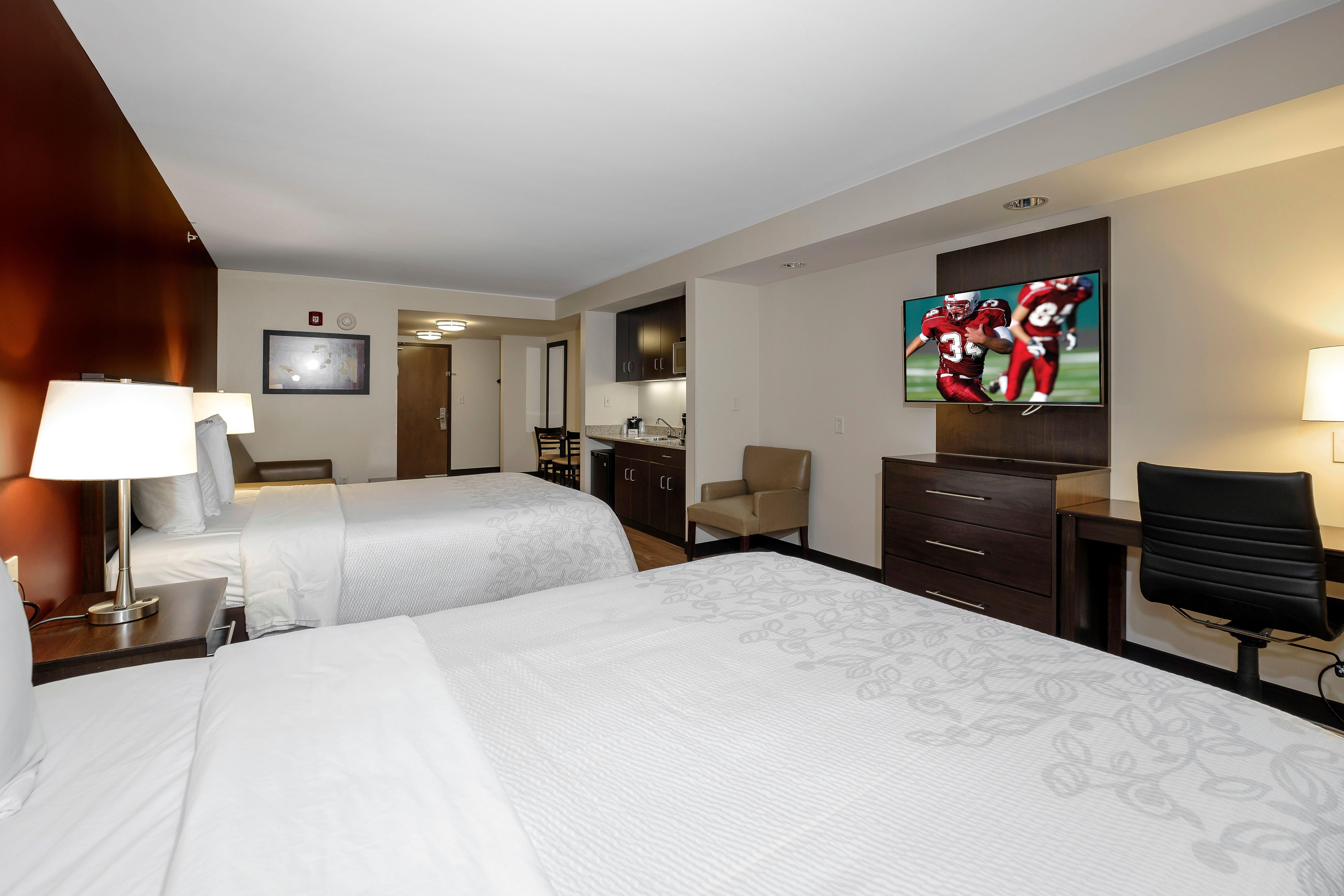 Red Roof Inn Plus+ & Suites Malone Ngoại thất bức ảnh