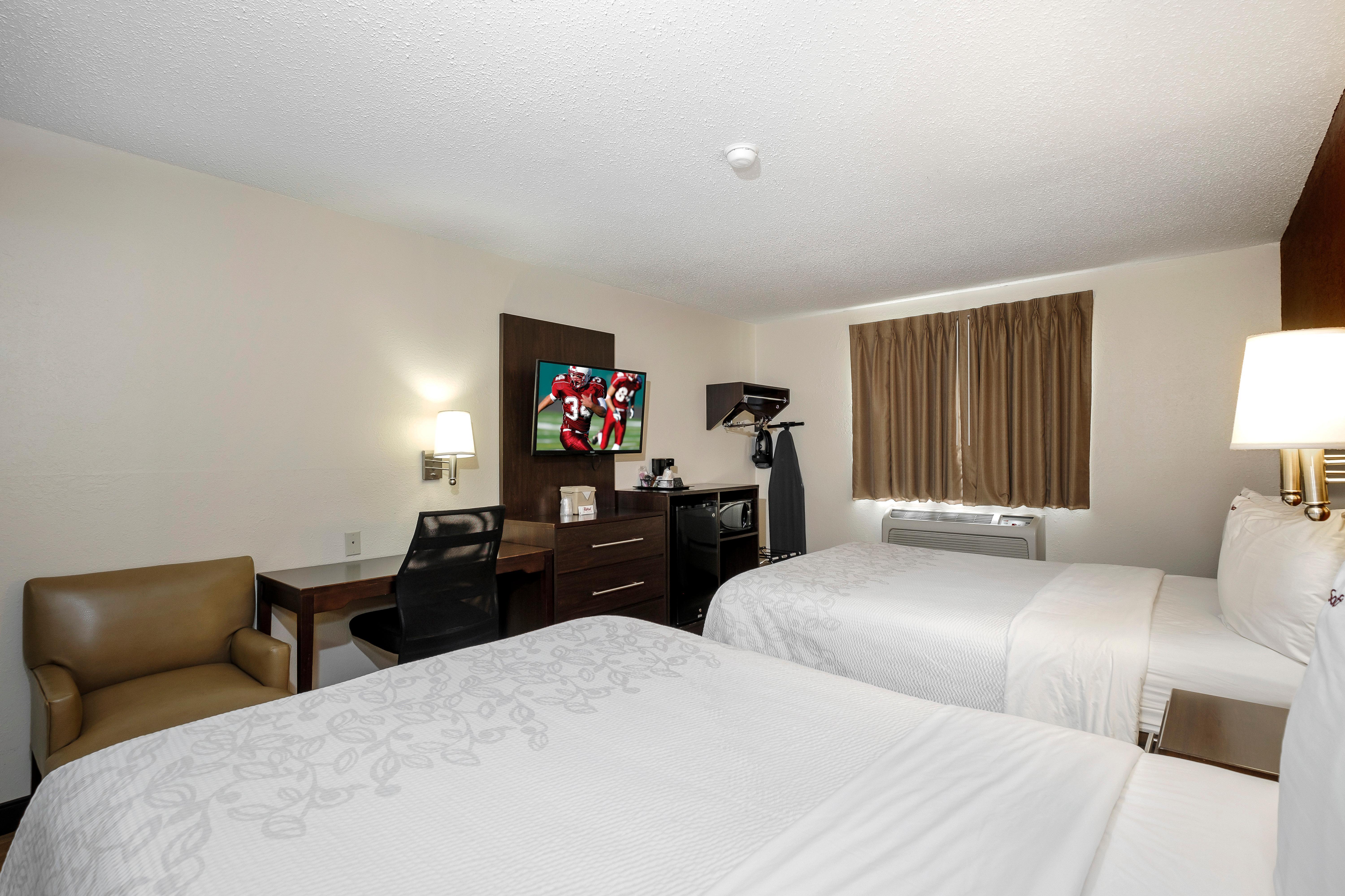 Red Roof Inn Plus+ & Suites Malone Ngoại thất bức ảnh