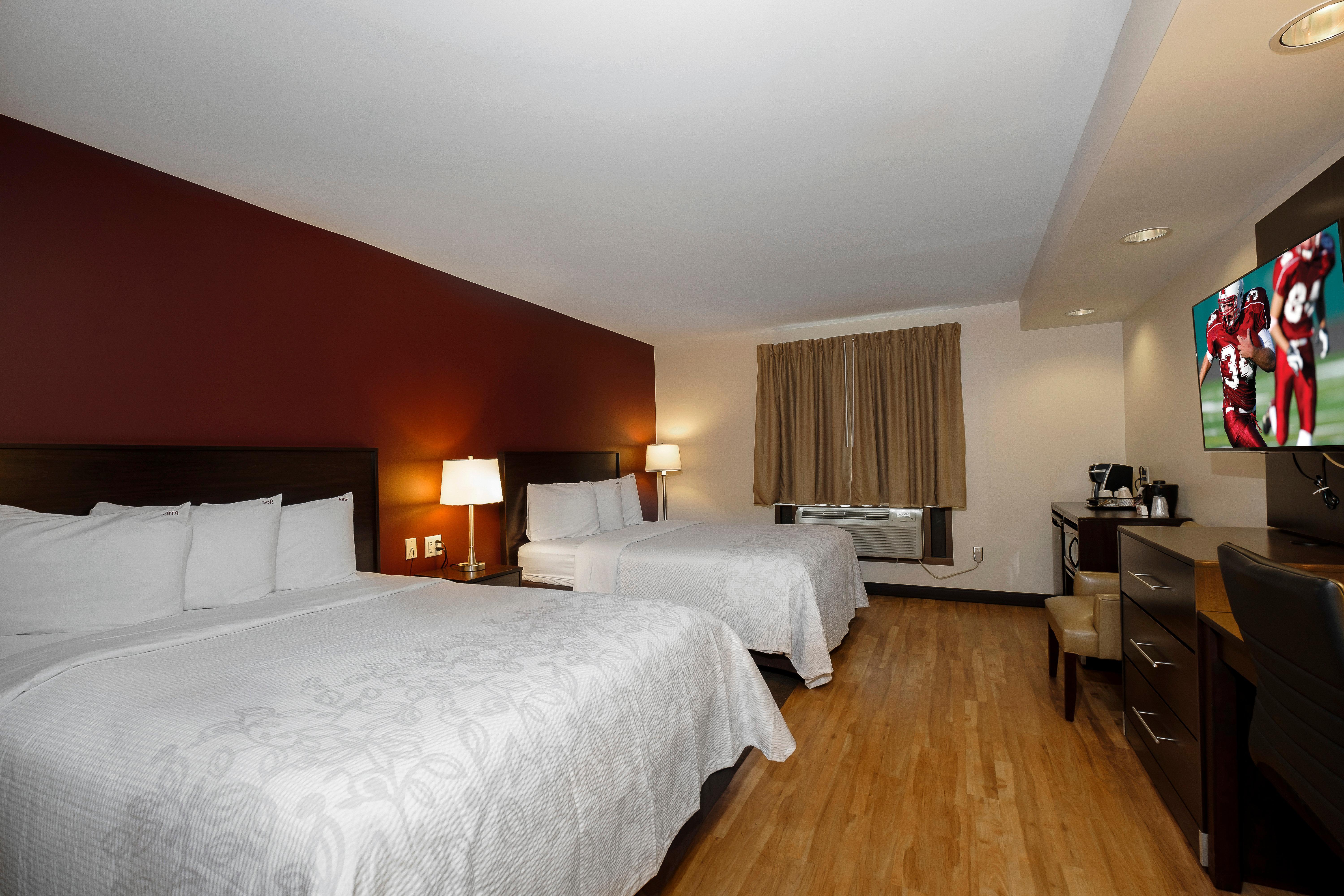 Red Roof Inn Plus+ & Suites Malone Ngoại thất bức ảnh