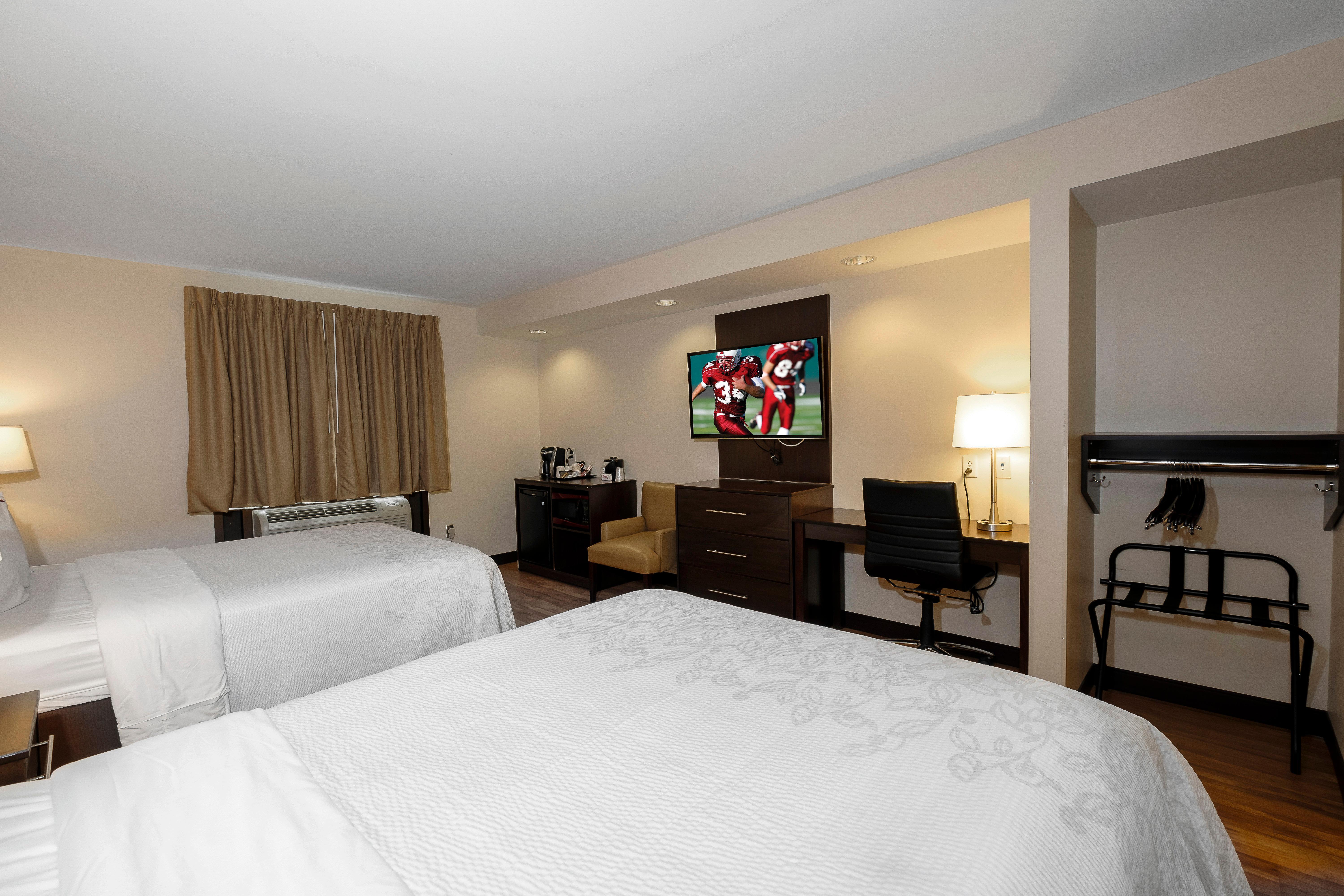 Red Roof Inn Plus+ & Suites Malone Ngoại thất bức ảnh