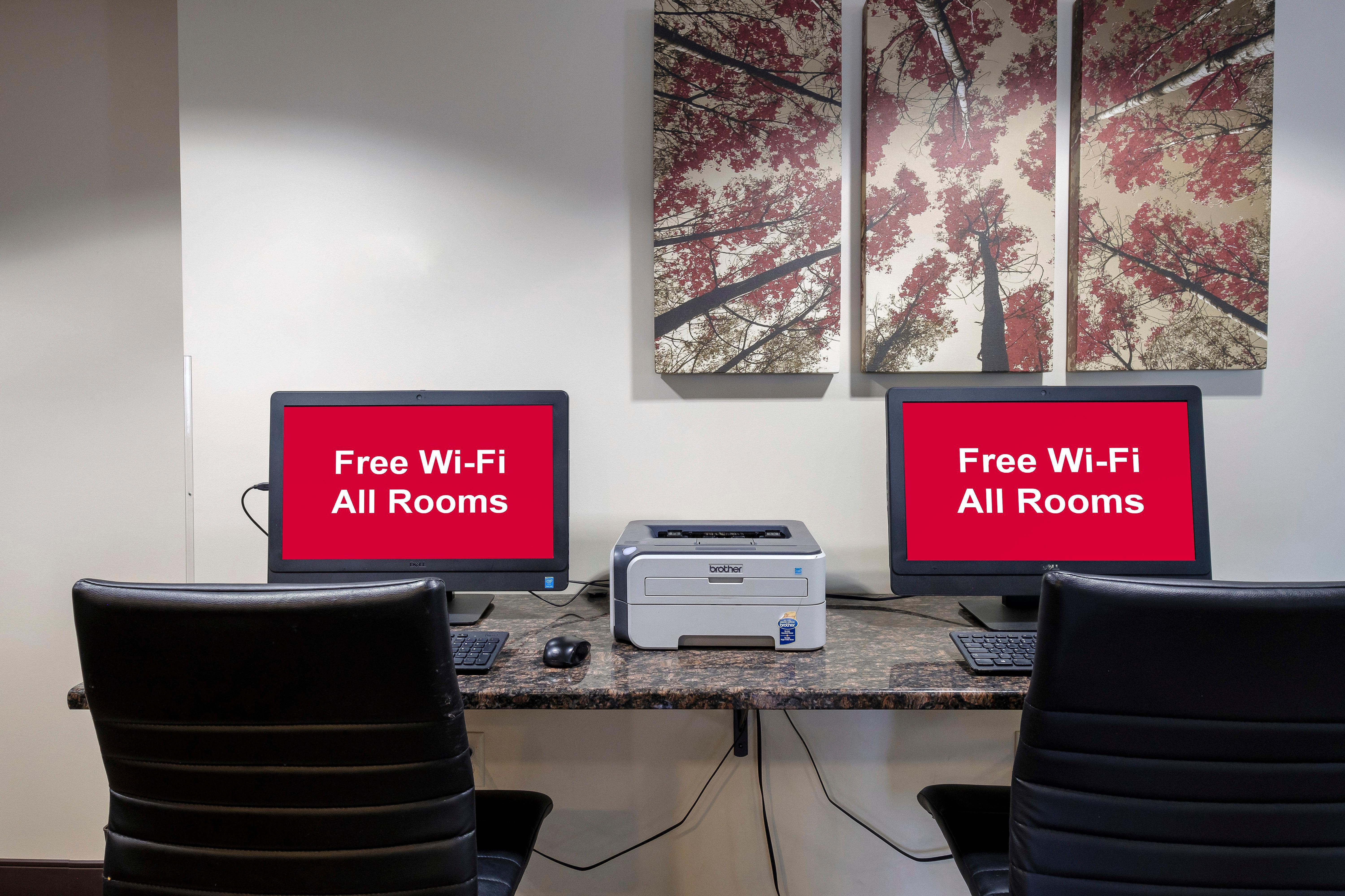 Red Roof Inn Plus+ & Suites Malone Ngoại thất bức ảnh